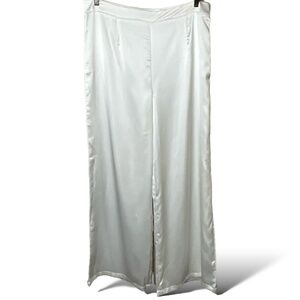 PRETTY LITTLE THING White Satin Wide Leg Flowy Pants Side Zip Close Us Sz 16